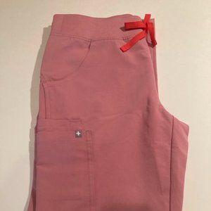 NWOT FIGS Women's Kade Cargo Scrub Pant in Chalk Pink, Size S Petite